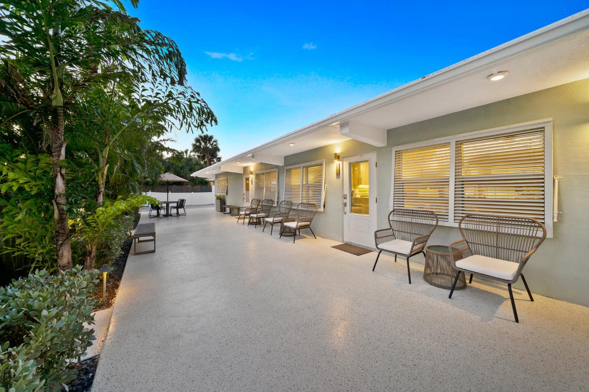 Boutique Vacation Rental Complex At Beach ココアビーチ エクステリア 写真