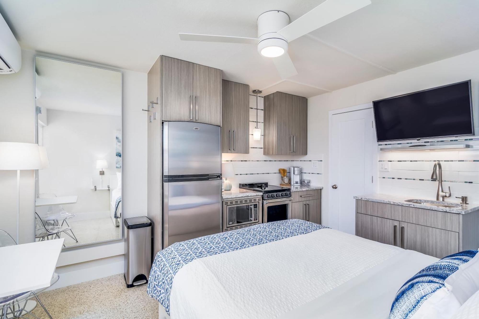 Boutique Vacation Rental Complex At Beach ココアビーチ エクステリア 写真